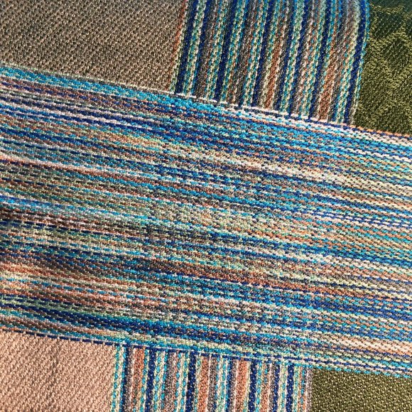 Gorgeous NEW scarf/shawl - green and pale orange - Picture 6 of 6